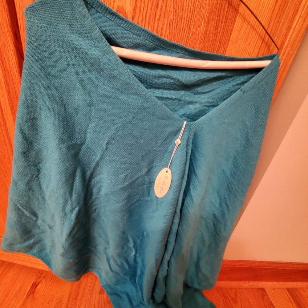 Brand New Women's Shawl